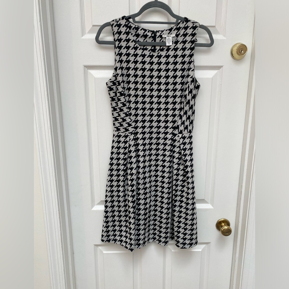 Bar III Black and White Houndstooth Dress - M